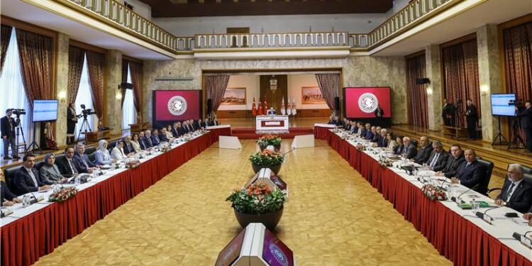 Komisyon Kalın, Yaşar, Yerlikaya ve Bayraktaroğlu’nu dinleyecek