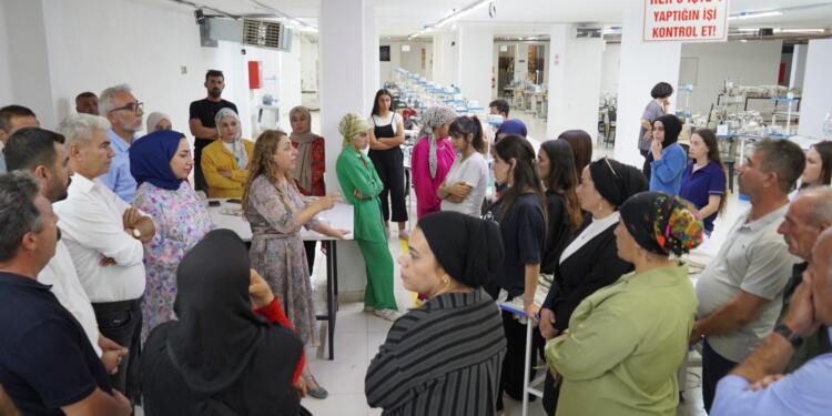 DEM Parti Kerboran’da tekstil işçileriyle buluştu