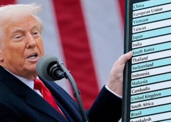 Trump, Hindistan’a ek yüzde 25 gümrük vergisi uygulayacak