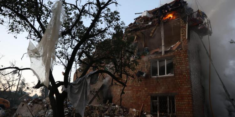 Rusya’dan Kiev’e hava saldırısı: 10 sivil öldü