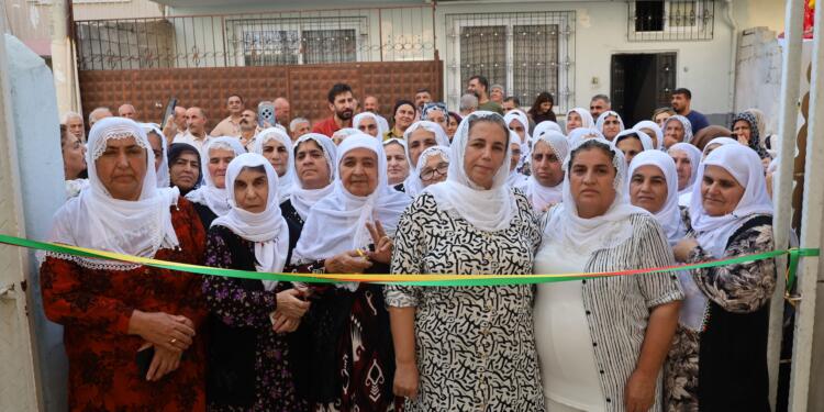 Akdeniz’de Barış Anneleri Derneği açıldı