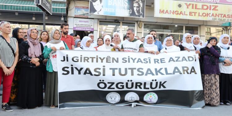 Çukurova TUAY-DER hak gasplarına karşı eylemdeydi