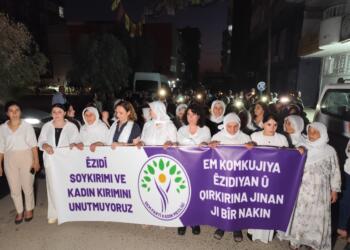 Kadınlar Şengal’de katledilenler için yürüdü