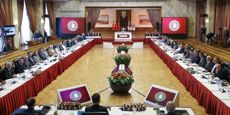 Komisyon 7’nci toplantısında Meclis’in eski başkanları dinlenecek