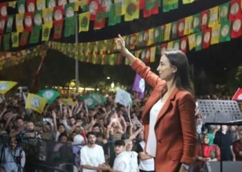 Tülay Hatimoğulları: Komisyon Öcalan ile acil görüşmeli