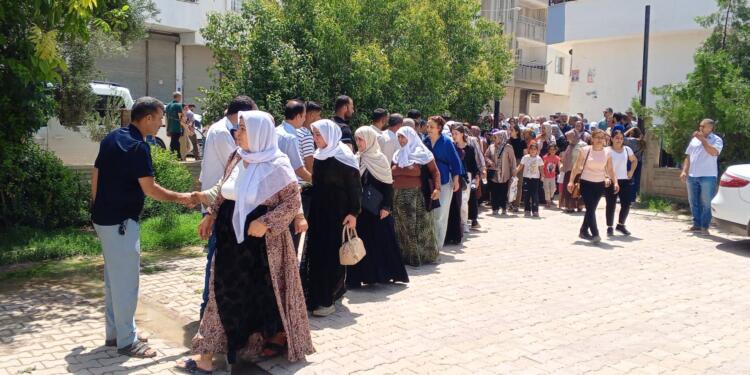 YJA Starlı Berivan Demir’in taziyesine kitlesel ziyaret