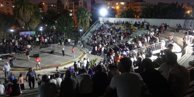 Riha ve Adana’da halk şöleni: Yasal düzenlemeler yapılana kadar mücadele sürecek