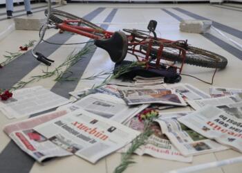 JİTEM’in katlettiği gazeteci Deniz anısına seramik sergisi açıldı