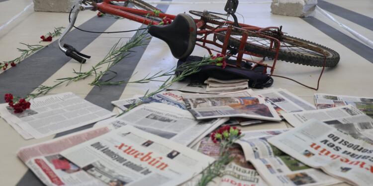 JİTEM’in katlettiği gazeteci Deniz anısına seramik sergisi açıldı