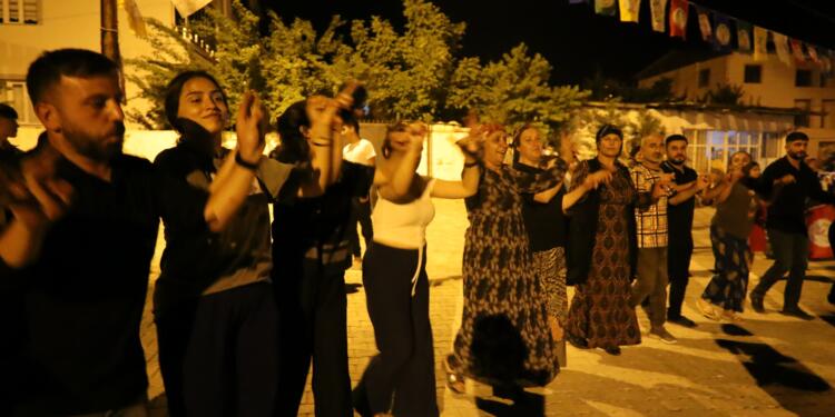 Barış ve Demokratik Toplum Şenlikleri kapsamında Wan’da şölen