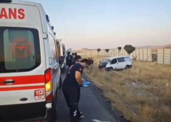 Wan’da kaza: 2 ölü, 3 yaralı