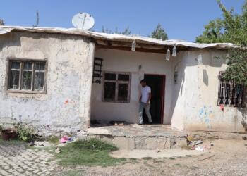 Yatağa bağımlı yaşayan Halime Karataş destek bekliyor