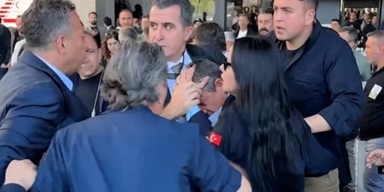 Özgür Özel’e yumruk atan kişi hakkında tutukluluğa devam kararı