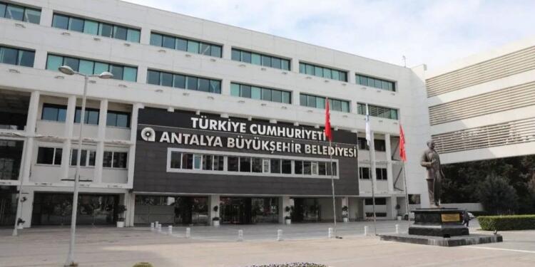 Antalya belediyesine yeni operasyon: 20 kişi hakkında gözaltı kararı