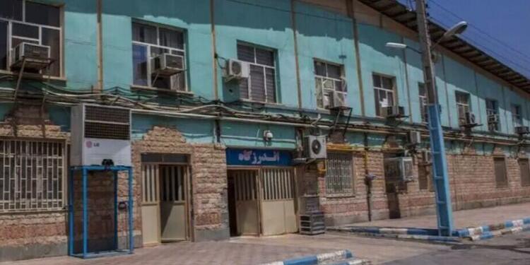 İran’da bir kadın tutsak daha hayatını kaybetti