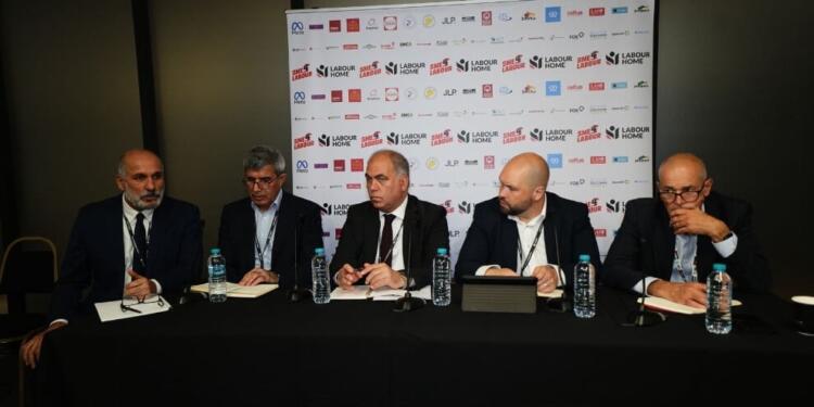 MSD heyeti İngiltere Başbakanı ve Savunma Bakanı ile görüştü