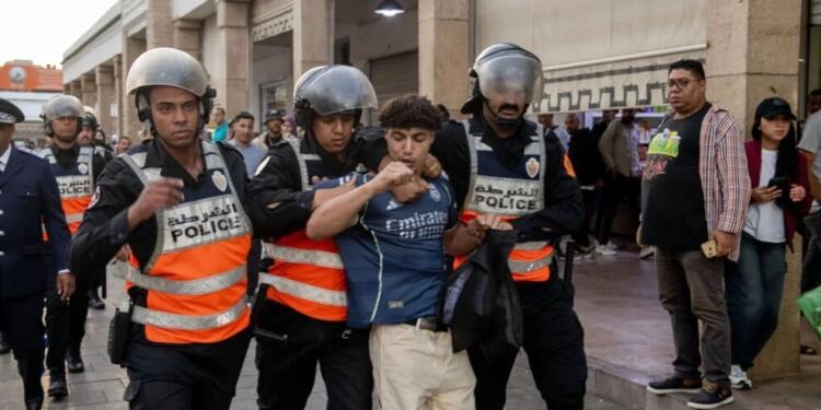 Fas’taki protestolarda 60’tan fazla genç gözaltına alındı