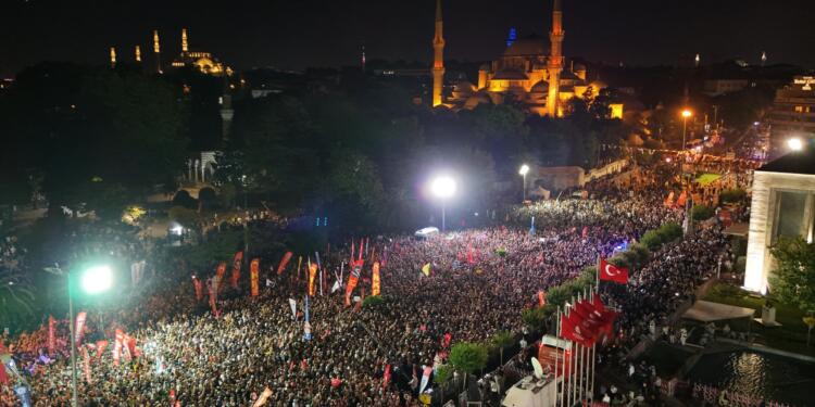 Saraçhane mitinglerinde tutuklanan 7 genç tahliye edildi