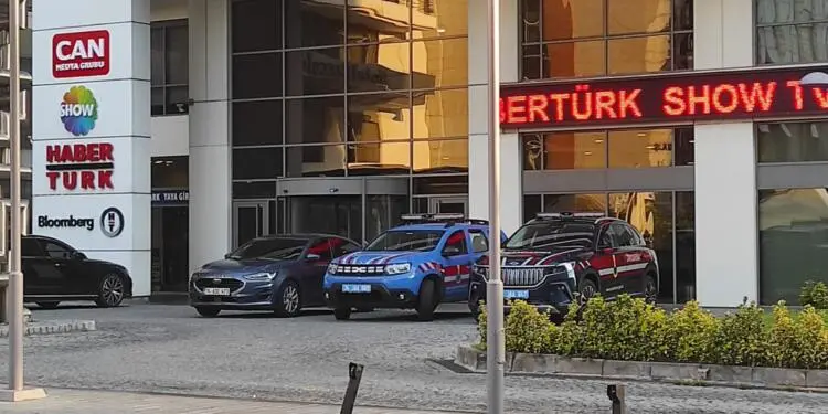 Yeni Şafak ve Sabah yazarları Habertürk ve Show TV’ye kayyım atandı