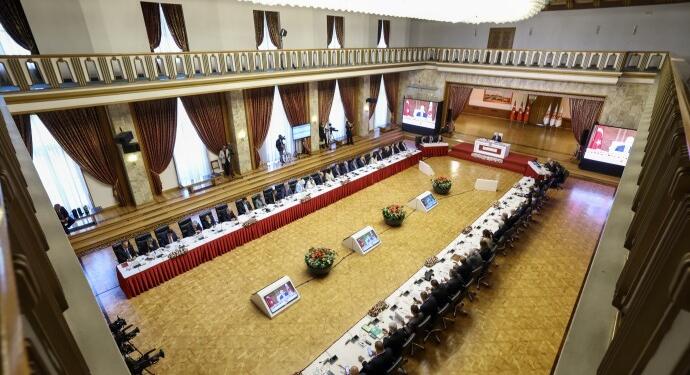 Komisyon MÜSİAD ve TÜSİAD’ı dinledi: Özgürlük alanlarının genişlemesi şart