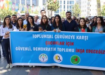 Êlih’te ailenin katledilmesi protesto edildi