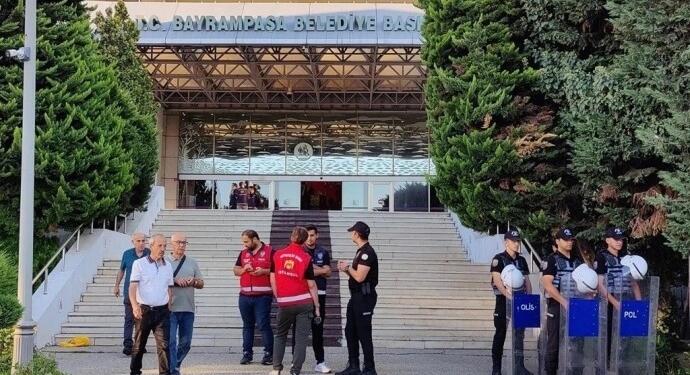 Bayrampaşa Belediyesi Başkanı dahil 20 kişi tutuklandı