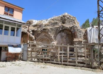 Varagavank Manastırı ve Yoncatepe Kalesi yok olma tehlikesi altında