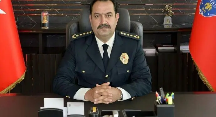 Rüşvet aldığı iddiasıyla aranan emniyet müdürü teslim oldu