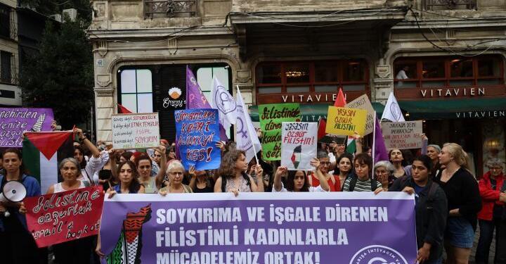 Kadınlar Filistin için buluştu: Savaşlardan en çok biz zarar görüyoruz!