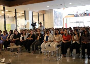 Amed’de Alo Şiddet Hattı: Yeniden çok dilli hizmet verecek