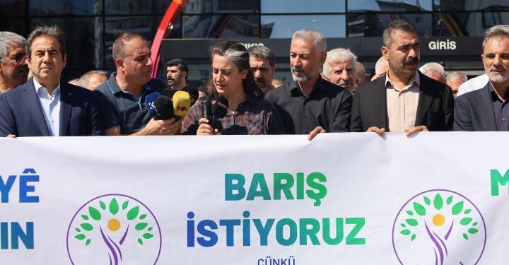 Amed’de ‘Umut Hakkı’ için imza kampanyası