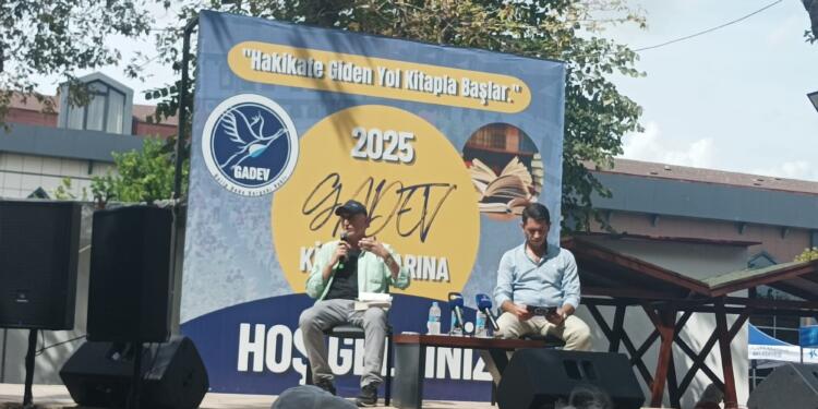 Çelebi: Suriye konusunda bırakın Suriyeliler karar versin