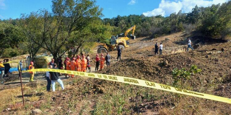 Manisa’da göçük altında kalan 2 kişi hayatını kaybetti
