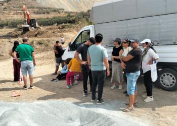 Mandalina bahçelerinde nöbet tutanlara polis yine saldırdı: 2 gözaltı