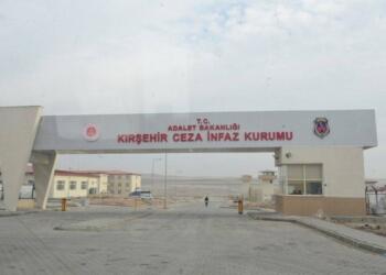 Kırşehir’de saat başı koğuşlara baskın