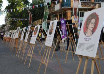 Amed’de kadın portreleri sergisi