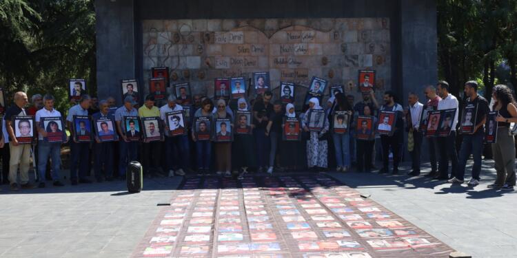 Kayıp yakınları 3 kentte eylemdeydi