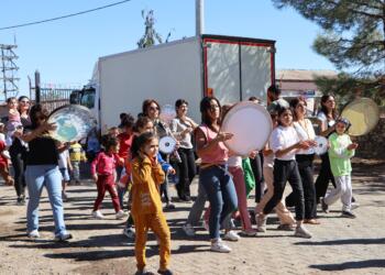 Surfest II festivaline kadın ve çocuklardan yoğun ilgi