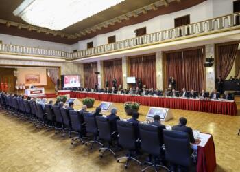 Komisyonda program değişikliği: Hukuk örgütleri dinlenecek