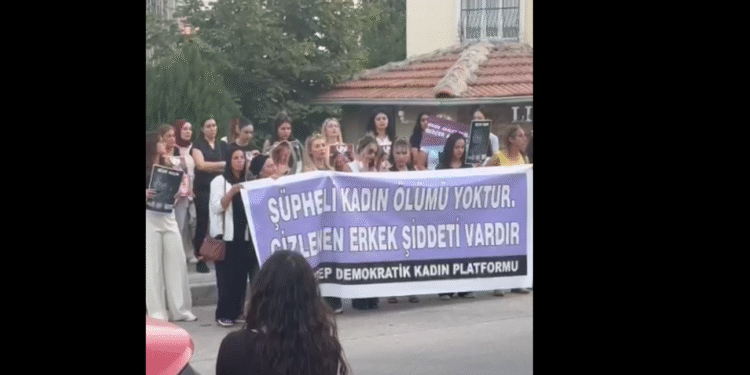 Şüpheli şekilde ölen Sezay Koçak anıldı