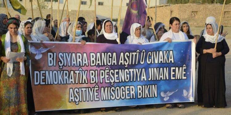 Mexmûr’da 1 Eylül yürüyüşünde kalıcı barış vurgusu