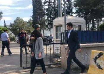 Avukatlar İmralı’dan döndü