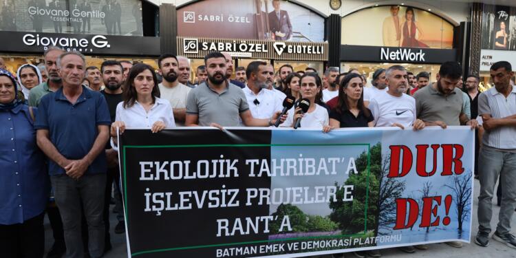 Êlih’teki ağaç kıyımına tepki: Toplumsal ve kültürel yıkımdır