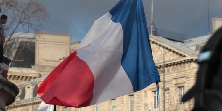 Fransa’da imamlara eğitim veren IESH feshedildi