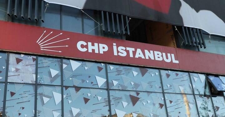 CHP İstanbul il binasını kapatma kararı aldı