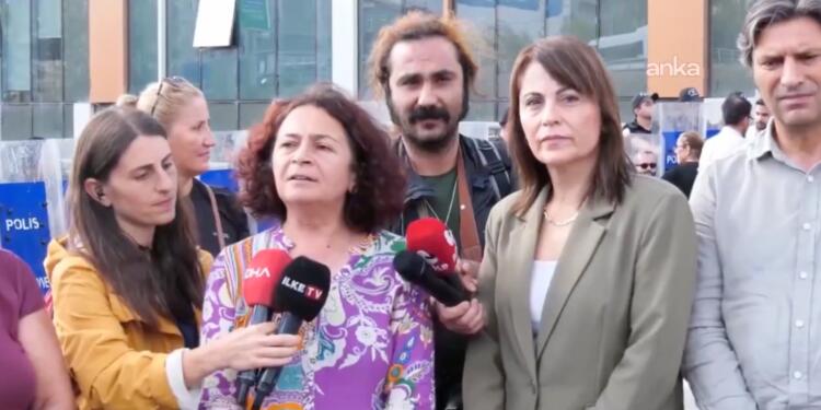 DEM Parti heyeti CHP il binası önünde