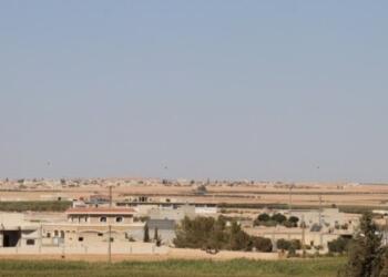 Geçiş Hükümeti Dêr Hafir’de yine sivilleri bombaladı: 4 çocuk yaralandı