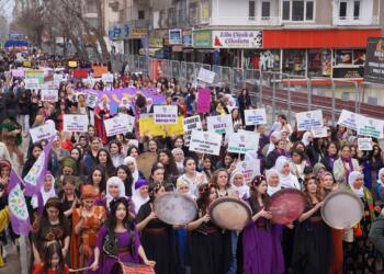 ‘Umutla özgürlüğe’ yürüyüşüne çağrı: Öcalan’ın özgürlüğünü istiyoruz