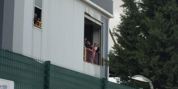 Omsa Metal işçileri fabrikayı işgal etti