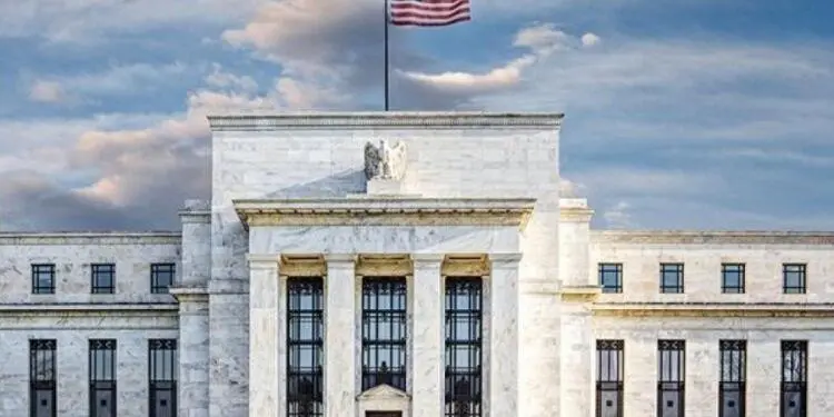 Fed politika faizini 25 baz puan indirdi